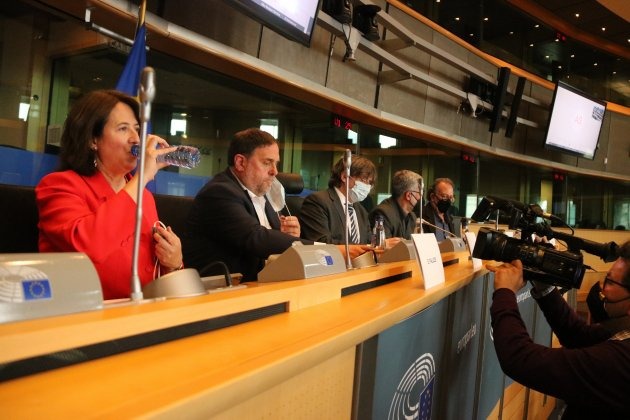 dimarts parlament